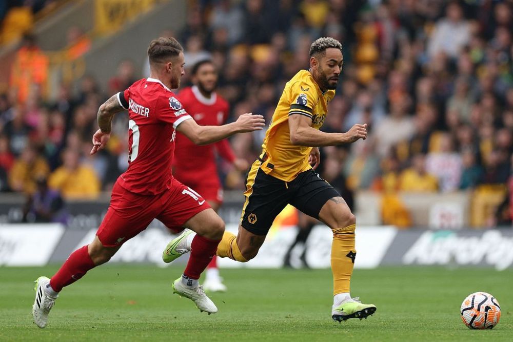  萨拉赫助攻戴帽，利物浦绝平切尔西保前四  