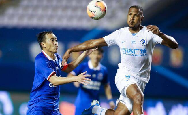  兰斯,年轻门将神扑,力保,球门不失取一分  